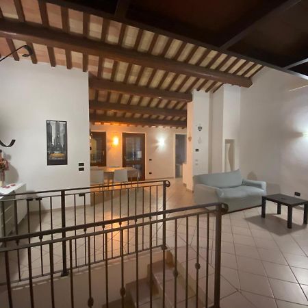 Ferienwohnung Casa Di Adele Chiaravalle Marche Exterior foto